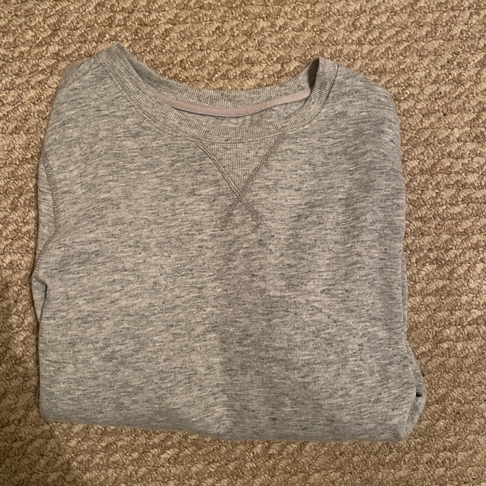 grey crew neck
